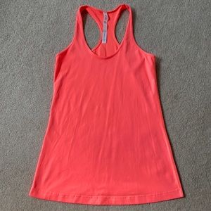 Lululemon women’s workout tank